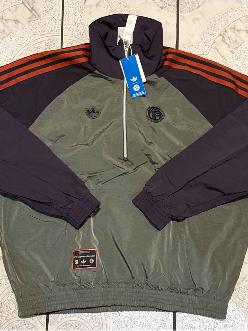 New Adidas FC Bayern Munich Terrace Icons Half-Zip Jacket Men’s Sizes JN0112
